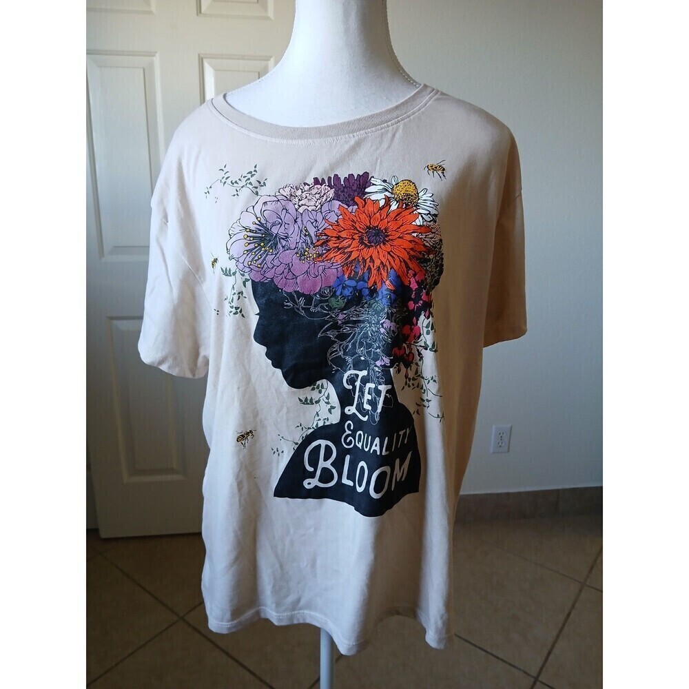Creative Action T-Shirt‎ Women T-shirt Cream Floral Crew Neck Short Sleeve 2XL